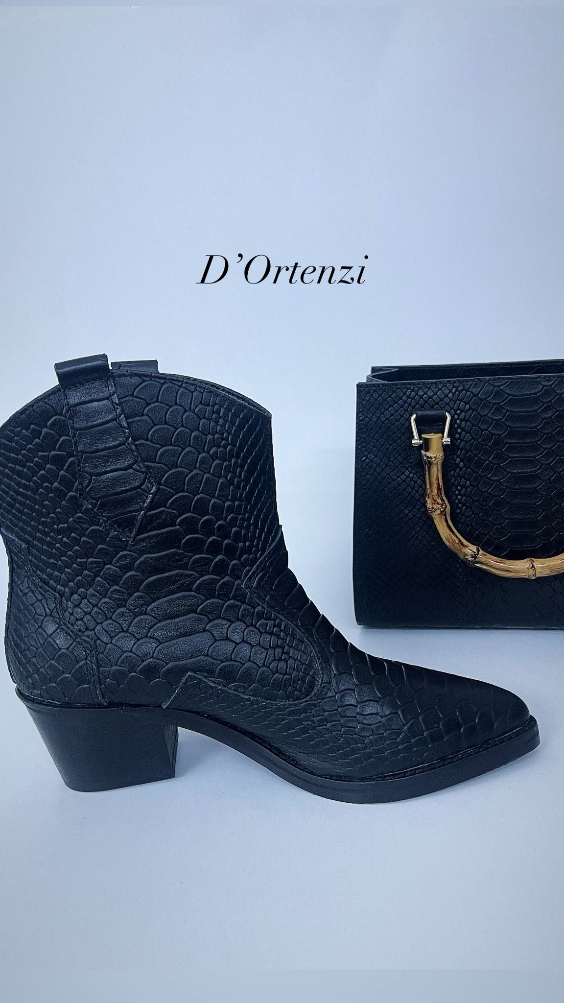 Black leather croco print short Shoes