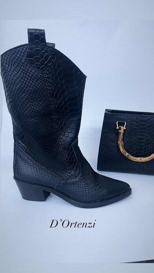 Black leather croco print long Shoes